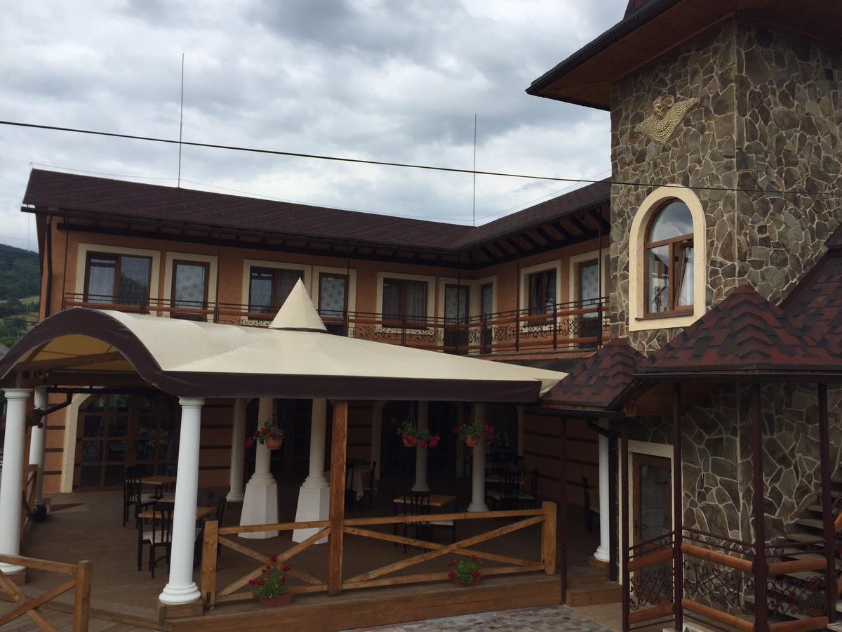 Minihotel Zolotoe Runo Ploskoye エクステリア 写真