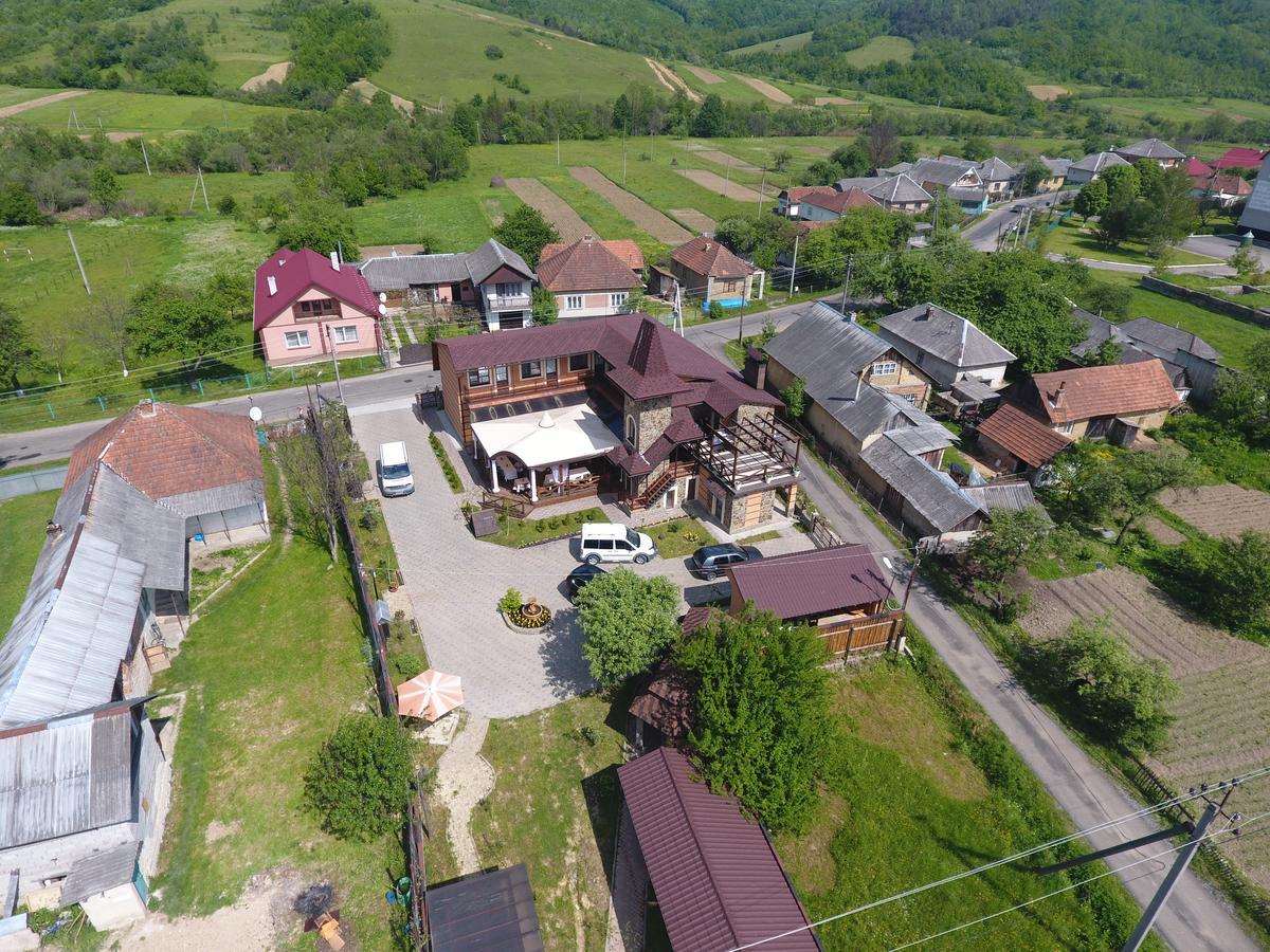 Minihotel Zolotoe Runo Ploskoye エクステリア 写真